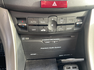 Honda Accord executive 2.4 (11 foto / 15)
