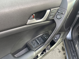 Honda Accord executive 2.4 (12 foto / 15)