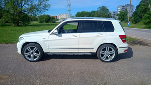 Mercedes Benz GLK320 (1 фото из 6)