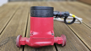 TSIRKULATSIOONIPUMP GRUNDFOS ALPHA2 (4 foto / 4)