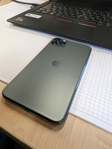 Apple iPhone 11 Pro Max 64gb (3 фото из 10)