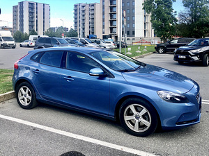 Volvo V40 D2 88 кВт 2016 мануал (4 фото из 11)