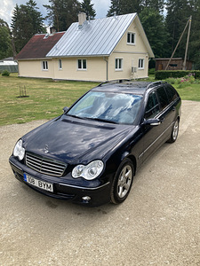 Mercedes-Benz C 220 Avantgarde 2.1 R4 CDI 110kW (1 foto / 10)