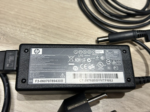 Süleaarvuti laadijad, laptop adapter Dell, HP, Lenovo (9 foto / 9)