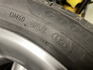 Audi veljed R17 koos uue rehvidega (4 foto / 5)