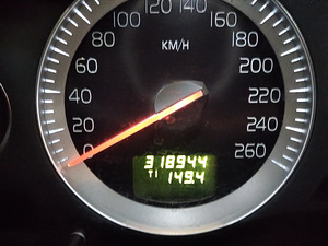 Продается Volvo XC 90 (4 фото из 10)