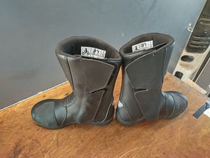 Alpinestars saapad suurus 37 (2 foto / 2)