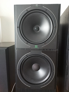 Акустические системы KEF C75 (4 фото из 10)