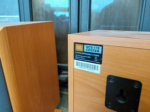 JBL колонки (7 фото из 8)
