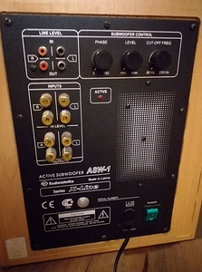 B&W DM560 & Harman Kardon AVR130 & Radiotehnika ASW-1 X-Line (4 foto / 5)