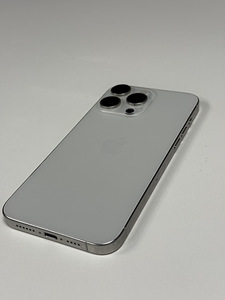 iPhone 15 Pro Max 256Gb Hall (2 foto / 4)
