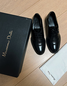 Massimo Dutti kingad