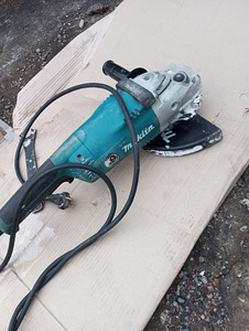 Makita ga 9020s (1 foto / 7)