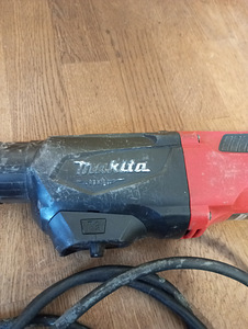 Makita ga 9020s (5 foto / 7)