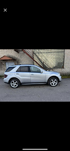 MERCEDES-BENZ ML 320 CDI 4MATIC (5 foto / 10)