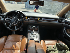 Audi a8 4.0tdi (4 фото из 5)