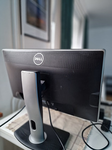Dell U2312HM monitor (1 foto / 2)