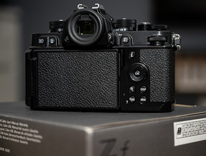 Nikon Zf (6 foto / 7)