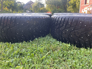 VW 17" 5x112 originaalveljed naastrehvidega (2 foto / 5)