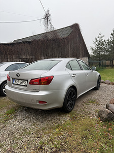 Lexus IS220D (3 foto / 8)