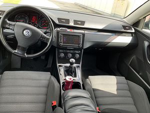 Volkswagen Passat b6 (6 foto / 11)