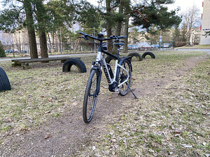 Heas korras Ghost Hybrid Square elektrijalgratas (2 foto / 10)