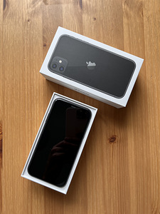 iPhone 11 64 GB Black (4 foto / 7)