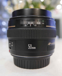 Canon EF 50mm f/1.4 USM (1 foto / 1)