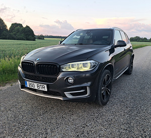 BMW x5 F15 3.0d 190kw (1 foto / 15)