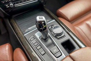 BMW x5 F15 3.0d 190kw (12 foto / 15)
