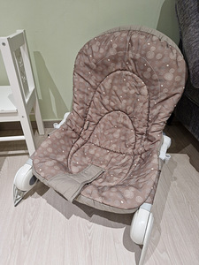 Lamamistool (1 foto / 2)