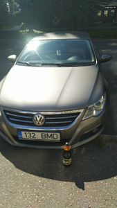Volkswagen Passat cc 2008 (2 foto / 3)