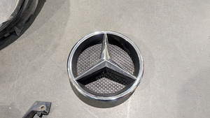 Mercedes-Benz CLS / W219 / 2003-2011 Varuosad (3 foto / 5)
