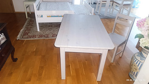 Täispuidust laste laud ja tool (3 foto / 3)