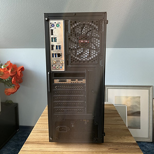 Lauaarvuti (PC) / i7 / RTX 3050 / 16GB (4 foto / 10)