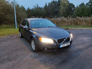 Volvo S80 2.4D 120kW (3 foto / 12)
