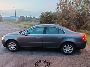 Volvo S80 2.4D 120kW (5 foto / 12)