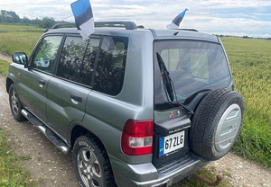 Mitsubishi Pajero Pinin 1.8 84kW (4 foto / 15)