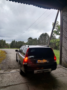 Volvo XC70 2.4 136kW D5 4x4 (8 foto / 14)