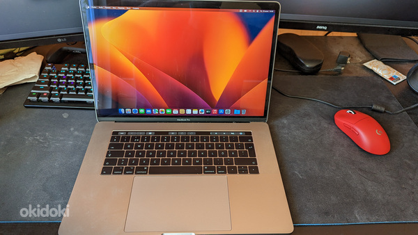 Macbook Pro 2017 15" 256 ГБ SSD (фото #1)