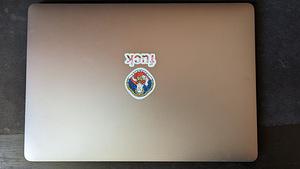 Macbook Pro 2017 15" 256GB SSD (2 foto / 4)