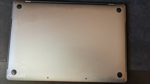 Macbook Pro 2017 15" 256 ГБ SSD (фото #3)