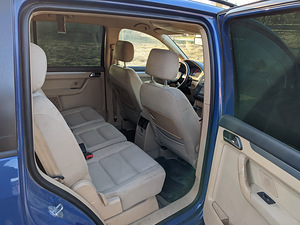 VW Touran 1.9 TDI 77kW 2004 Tervikuna varuosades (6 foto / 10)