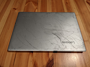Lenovo IdeaPad 100S-14IBR (2 foto / 6)