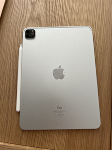 Apple iPad Pro (11-inch, 3rd generation) Wi-Fi only (5 foto / 5)