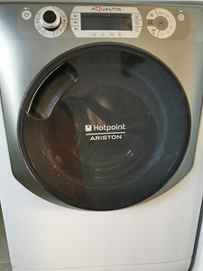 Pesumasina Hoitpoint-Ariston (1 foto / 3)
