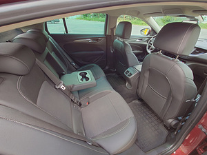 Opel Insignia Grand Sport Edition Plus (12 foto / 12)