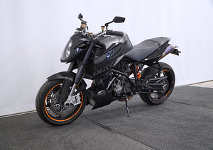 KTM 990 Super Duke (2 фото из 9)