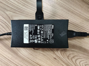 Dell Latitude E5570 (5 фото из 5)