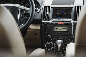 Land Rover Freelander (14 foto / 15)